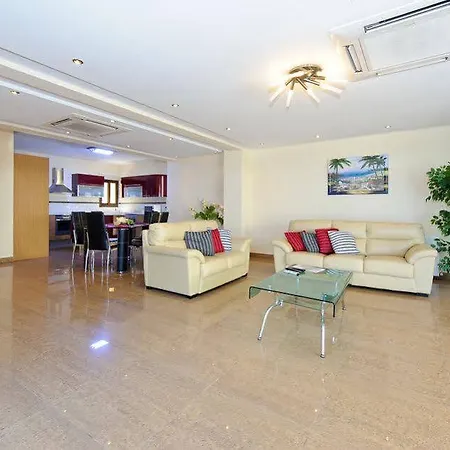 Seafront Luxury 4*