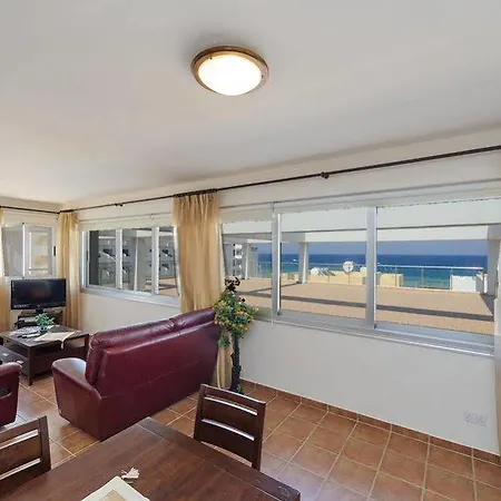 Seafront Luxury Hotell