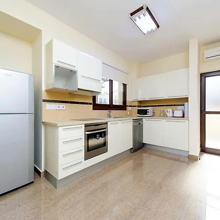 Seafront Luxury 4*